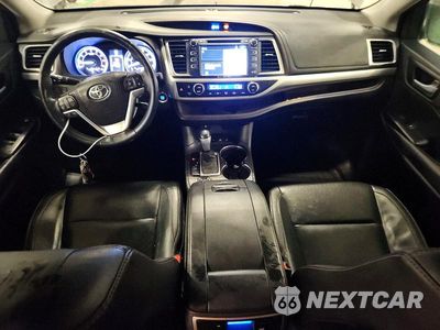 Zdjęcie 8 z 13 samochodu: 2016 TOYOTA HIGHLANDER XLE VIN:5TDJKRFH3GS227058 - miniatura