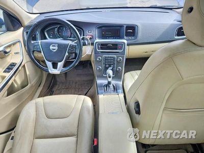Zdjęcie 8 z 12 samochodu: 2015 VOLVO V60 PREMIER VIN:YV1612SB8F1190984 - miniatura