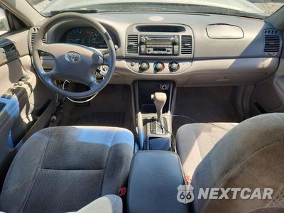 Zdjęcie 8 z 13 samochodu: 2004 TOYOTA CAMRY LE V6 VIN:4T1BF32K94U069772 - miniatura