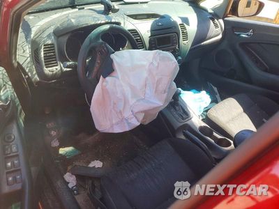 Zdjęcie 8 z 12 samochodu: 2016 KIA FORTE LX VIN:KNAFK4A66G5457761 - miniatura