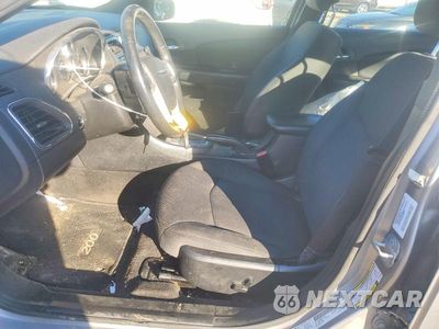 Zdjęcie 7 z 12 samochodu: 2014 CHRYSLER 200 TOURING VIN:1C3CCBBB8EN191499 - miniatura