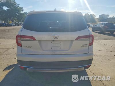 Zdjęcie 6 z 12 samochodu: 2019 HONDA PILOT TOURING VIN:5FNYF6H91KB017644 - miniatura