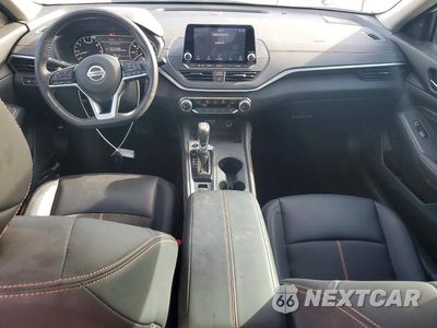 Zdjęcie 8 z 12 samochodu: 2021 NISSAN ALTIMA SR VIN:1N4BL4CW3MN356268 - miniatura
