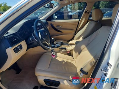 Zdjęcie 7 z 12 samochodu: 2012 BMW 328 I VIN:WBA3A5C5XCF342214 - miniatura