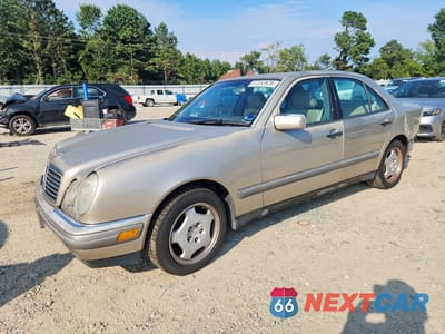 1997 MERCEDES-BENZ E 420 WDBJF72F1VA159008 - główne zdjęcie licytacji z USA - miniatura