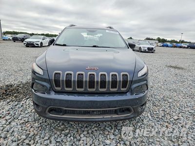 Piąte zdjęcie samochodu w środku: 2017 JEEP CHEROKEE LATITUDE VIN:1C4PJLCB1HW534885 - miniatura
