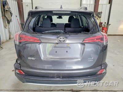 Zdjęcie 6 z 13 samochodu: 2018 TOYOTA RAV4 XLE VIN:JTMRFREV7JJ219421 - miniatura