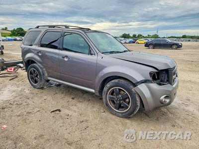 Czwarte zdjęcie samochodu z boku: 2011 FORD ESCAPE XLT VIN:1FMCU0DG8BKA36742 - miniatura