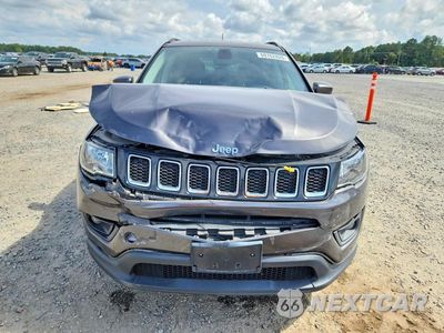 Piąte zdjęcie samochodu w środku: 2019 JEEP COMPASS LATITUDE VIN:3C4NJDBB1KT735889 - miniatura