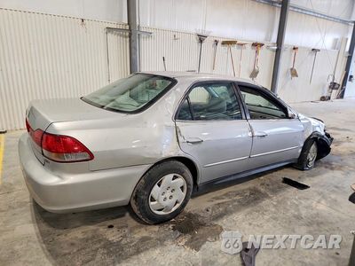 Trzecie zdjęcie samochodu z tyłu: 2002 HONDA ACCORD LX VIN:1HGCG16442A021814 - miniatura