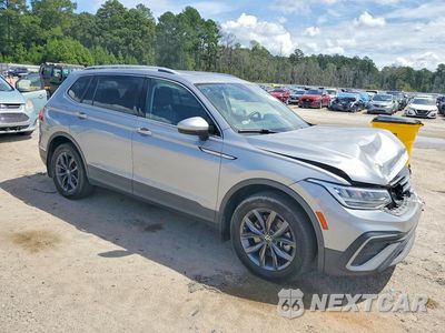 Czwarte zdjęcie samochodu z boku: 2022 VOLKSWAGEN TIGUAN SE VIN:3VV3B7AX9NM075507 - miniatura