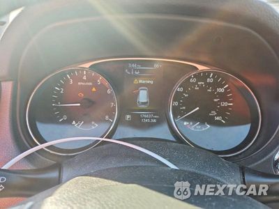 Zdjęcie 9 z 12 samochodu: 2015 NISSAN ROGUE SL VIN:5N1AT2MV1FC751768 - miniatura