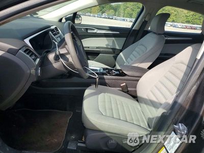 Zdjęcie 7 z 12 samochodu: 2015 FORD FUSION S VIN:1FA6P0G72F5130789 - miniatura