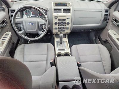 Zdjęcie 8 z 13 samochodu: 2011 FORD ESCAPE XLT VIN:1FMCU0D76BKB57964 - miniatura