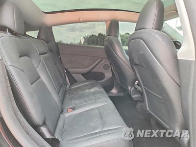 Zdjęcie 10 z 12 samochodu: 2024 TESLA MODEL Y VIN:7SAYGDED9RA303634 - miniatura
