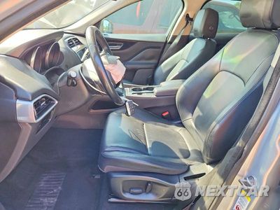 Zdjęcie 7 z 14 samochodu: 2017 JAGUAR F-PACE PREMIUM VIN:SADCJ2BV4HA493674 - miniatura