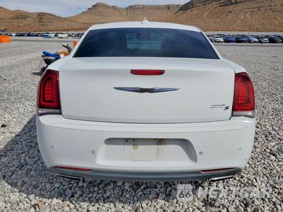 Zdjęcie 6 z 13 samochodu: 2015 CHRYSLER 300 S VIN:2C3CCABG9FH922165 - miniatura