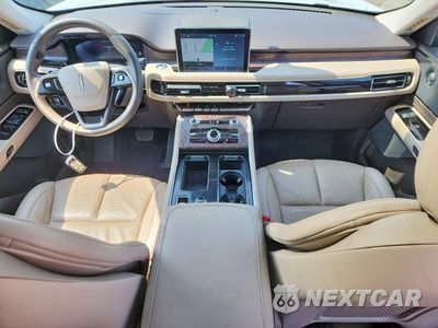 Zdjęcie 8 z 14 samochodu: 2024 LINCOLN AVIATOR RESERVE VIN:5LM5J7XC3RGL07302 - miniatura