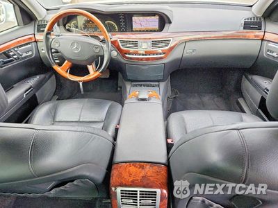 Zdjęcie 8 z 12 samochodu: 2008 MERCEDES-BENZ S 550 VIN:WDDNG71X28A230494 - miniatura