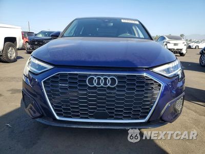 Piąte zdjęcie samochodu w środku: 2023 AUDI A3 PREMIUM VIN:WAUAUDGY8PA050741 - miniatura