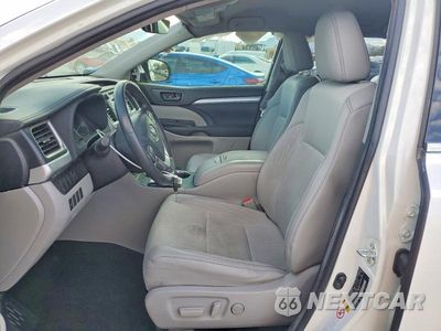 Zdjęcie 7 z 13 samochodu: 2015 TOYOTA HIGHLANDER LE PLUS VIN:5TDBKRFH8FS191712 - miniatura