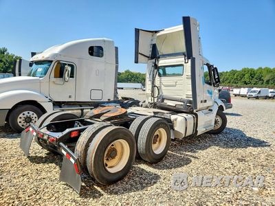 Trzecie zdjęcie samochodu z tyłu: 2024 VOLVO VNL SEMI TRUCK VIN:4V4NC9EH6RN654943 - miniatura