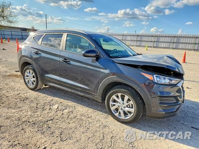 Czwarte zdjęcie samochodu z boku: 2020 HYUNDAI TUCSON VALUE VIN:KM8J33A42LU246748 - miniatura