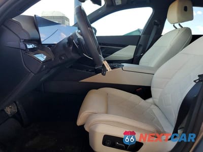 Zdjęcie 7 z 13 samochodu: 2024 BMW 530 I VIN:WBA43FJ02RCT06295 - miniatura