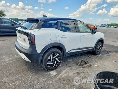Trzecie zdjęcie samochodu z tyłu: 2025 NISSAN KICKS SV VIN:3N8AP6CA6SL440998 - miniatura