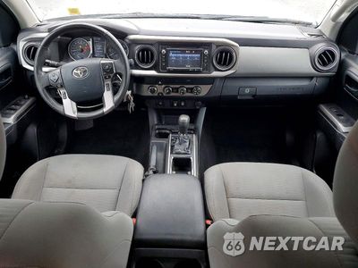 Zdjęcie 8 z 13 samochodu: 2019 TOYOTA TACOMA SR5 V6 VIN:3TMCZ5AN0KM255273 - miniatura