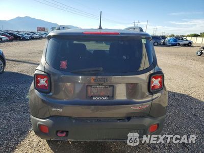 Zdjęcie 6 z 13 samochodu: 2017 JEEP RENEGADE TRAILHAWK VIN:ZACCJBCB1HPF26372 - miniatura