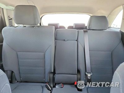 Zdjęcie 10 z 14 samochodu: 2019 KIA SORENTO LX VIN:5XYPG4A35KG439492 - miniatura