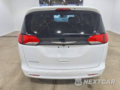 Zdjęcie 6 z 13 samochodu: 2023 CHRYSLER VOYAGER LX VIN:2C4RC1CGXPR615684 - miniatura