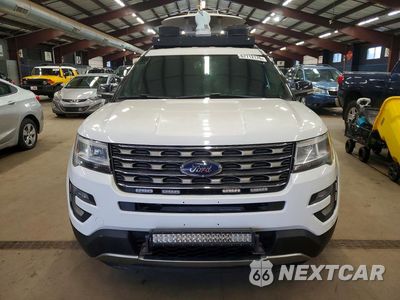Piąte zdjęcie samochodu w środku: 2017 FORD EXPLORER XLT VIN:1FM5K8D81HGD46698 - miniatura