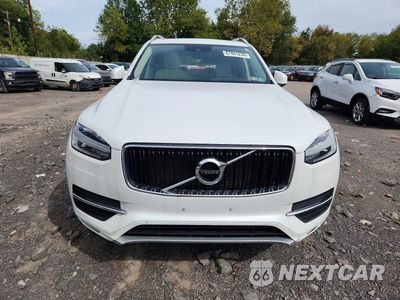 Piąte zdjęcie samochodu w środku: 2019 VOLVO XC90 T6 MOMENTUM VIN:YV4A22PK4K1478885 - miniatura