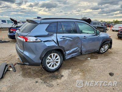 Trzecie zdjęcie samochodu z tyłu: 2025 TOYOTA COROLLA CROSS LE VIN:7MUCAABG1SV143135 - miniatura