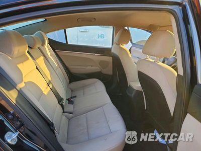 Zdjęcie 10 z 12 samochodu: 2018 HYUNDAI ELANTRA SE VIN:5NPD74LF1JH342081 - miniatura