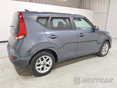 Trzecie zdjęcie samochodu z tyłu: 2021 KIA SOUL S VIN:KNDJ23AU5M7746586 - miniatura