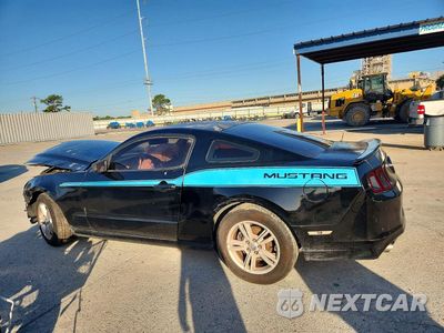 Drugie zdjęcie samochodu z przodu: 2014 FORD MUSTANG VIN:1ZVBP8AM8E5274879 - miniatura