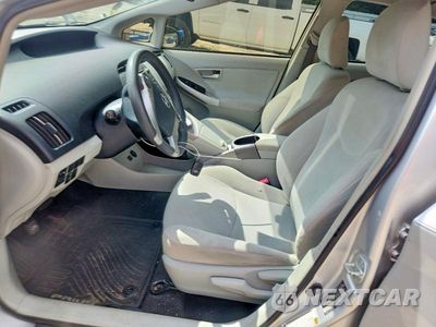 Zdjęcie 7 z 12 samochodu: 2013 TOYOTA PRIUS TWO VIN:JTDKN3DU7D5640806 - miniatura