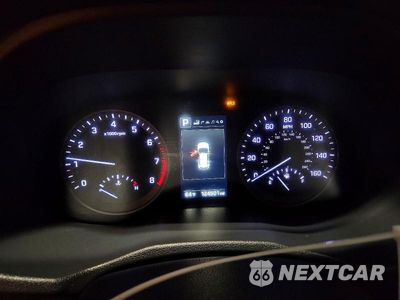 Zdjęcie 9 z 13 samochodu: 2016 HYUNDAI TUCSON LIMITED VIN:KM8J3CA25GU123692 - miniatura