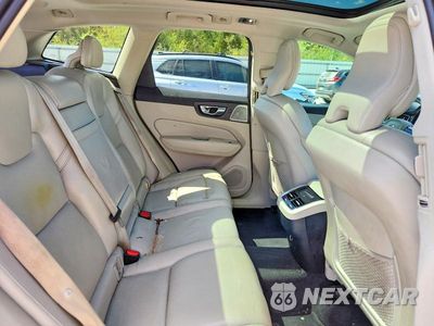 Zdjęcie 11 z 13 samochodu: 2019 VOLVO XC60 T5 INSCRIPTION VIN:LYV102DL2KB214224 - miniatura