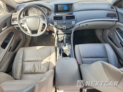Zdjęcie 8 z 13 samochodu: 2010 HONDA ACCORD EXL VIN:1HGCP3F86AA008351 - miniatura