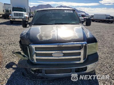 Piąte zdjęcie samochodu w środku: 2006 FORD F250 SUPER DUTY VIN:1FTSW20PX6EB11487 - miniatura
