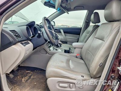 Zdjęcie 7 z 13 samochodu: 2012 TOYOTA HIGHLANDER BASE VIN:5TDBK3EH0CS125648 - miniatura