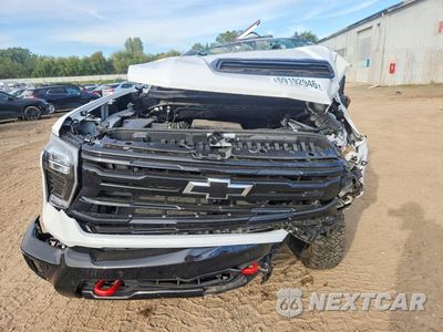 Piąte zdjęcie samochodu w środku: 2025 CHEVROLET SILVERADO K3500 LT VIN:2GC4KTE77S1142632 - miniatura