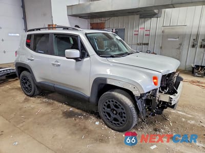 Czwarte zdjęcie samochodu z boku: 2018 JEEP RENEGADE LATITUDE VIN:ZACCJBBB1JPJ05112 - miniatura