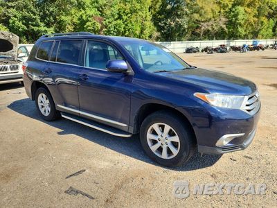 Czwarte zdjęcie samochodu z boku: 2013 TOYOTA HIGHLANDER SE VIN:5TDZK3EH3DS141178 - miniatura