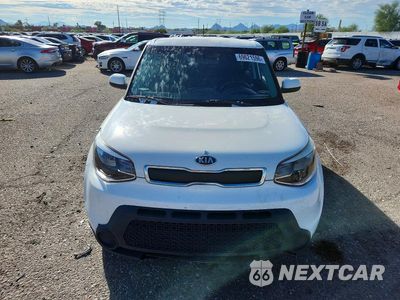 Piąte zdjęcie samochodu w środku: 2016 KIA SOUL BASE VIN:KNDJN2A24G7839037 - miniatura