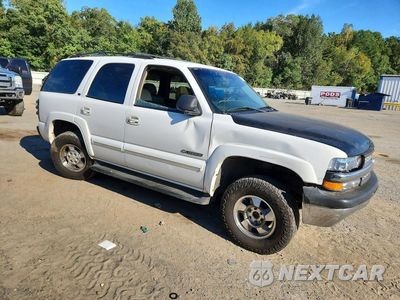 Czwarte zdjęcie samochodu z boku: 2002 CHEVROLET TAHOE C1500 VIN:1GNEC13Z52R275219 - miniatura